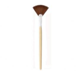 Bamboo Highlighting Fan Makeup Brush